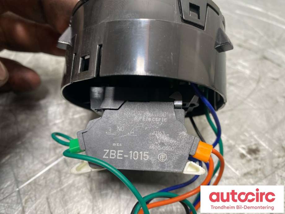 Bryter diverse til Peugeot Partner 2019-->> (Type III) (DANGEL|DAN129-0007|6192138480|)