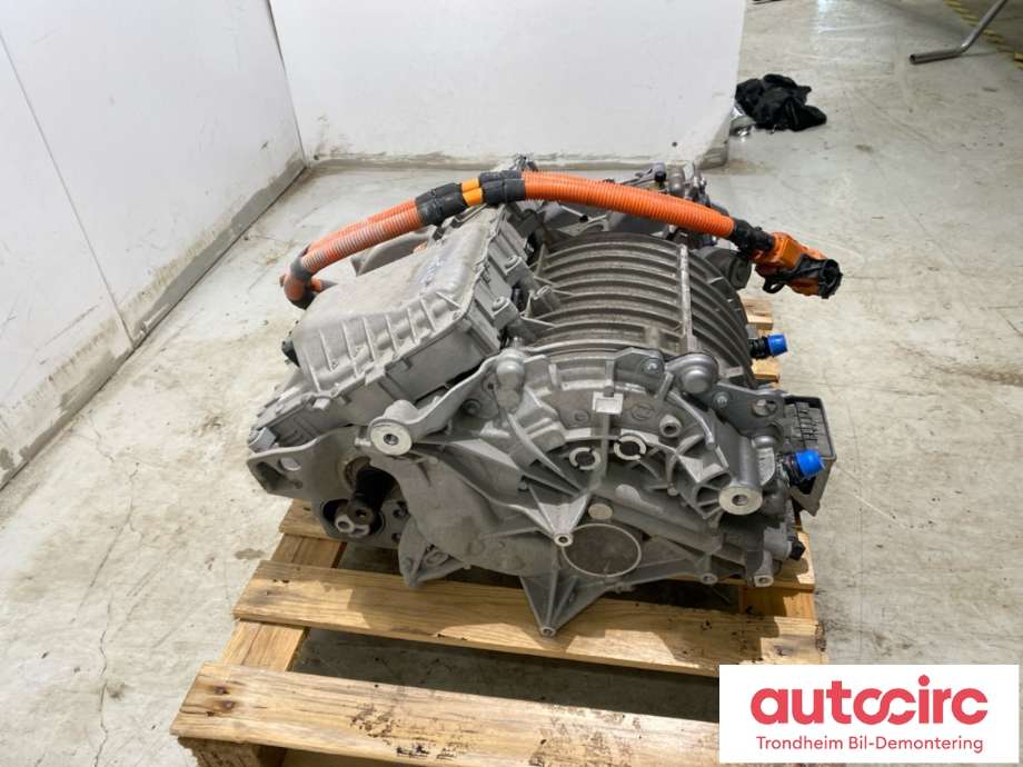 Motor elbil foran til Mercedes EQB 2022-->>  (A2433408902|)