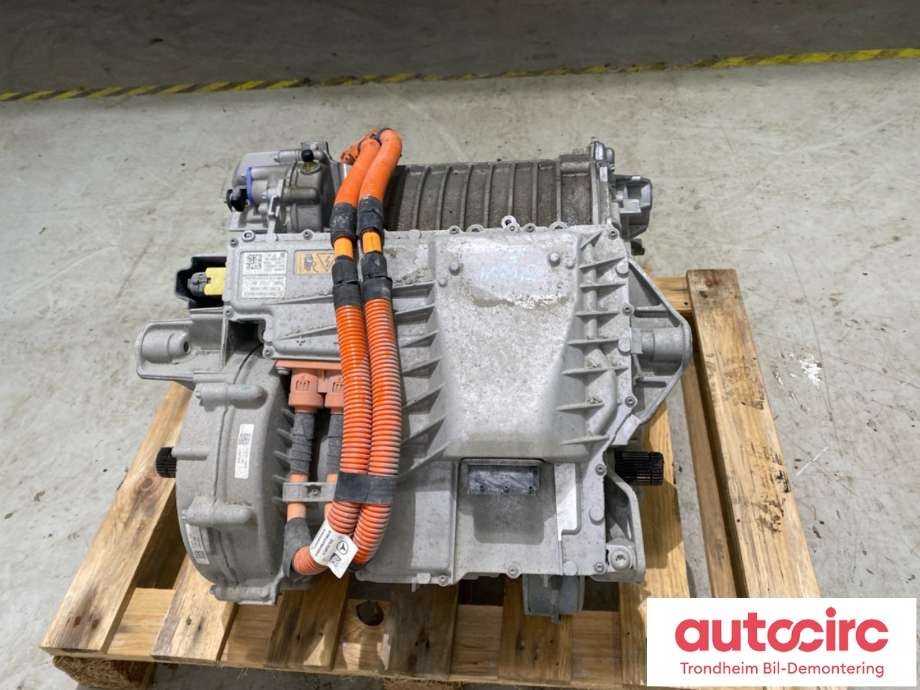 Motor elbil foran til Mercedes EQB 2022-->>  (A2433408902|)