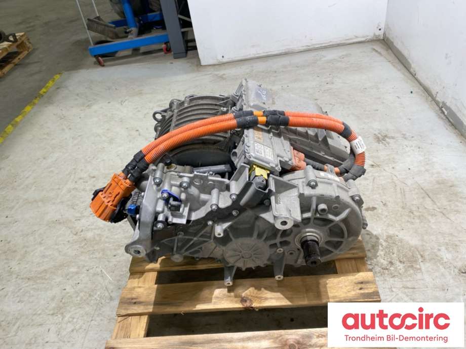 Motor elbil foran til Mercedes EQB 2022-->>  (A2433408902|)