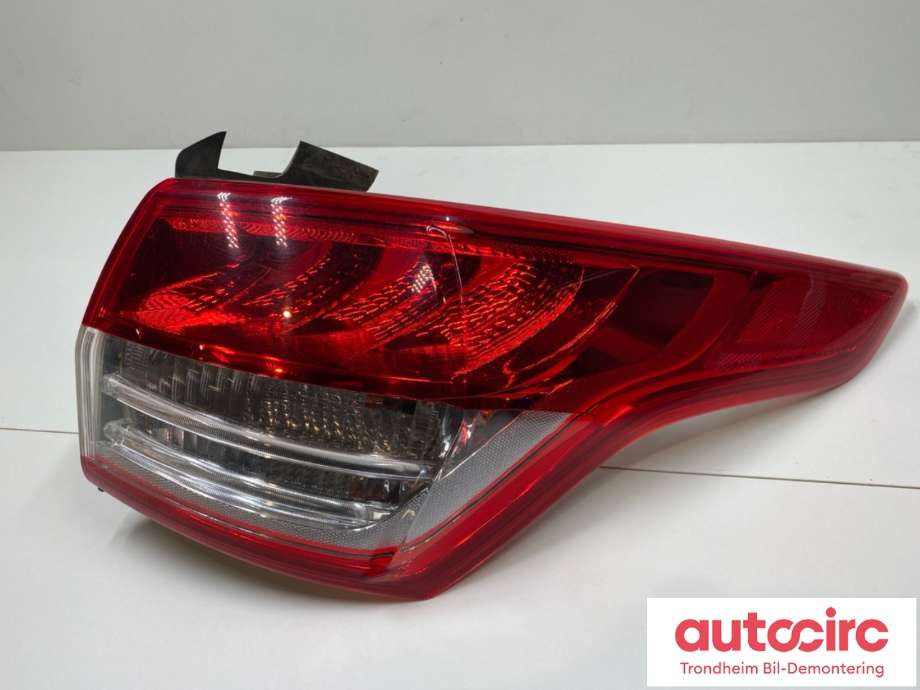Baklykt høyre ytre til Ford Kuga 2013-2019 (CV44-13404-BE|CV44-13404-BH|2039551)