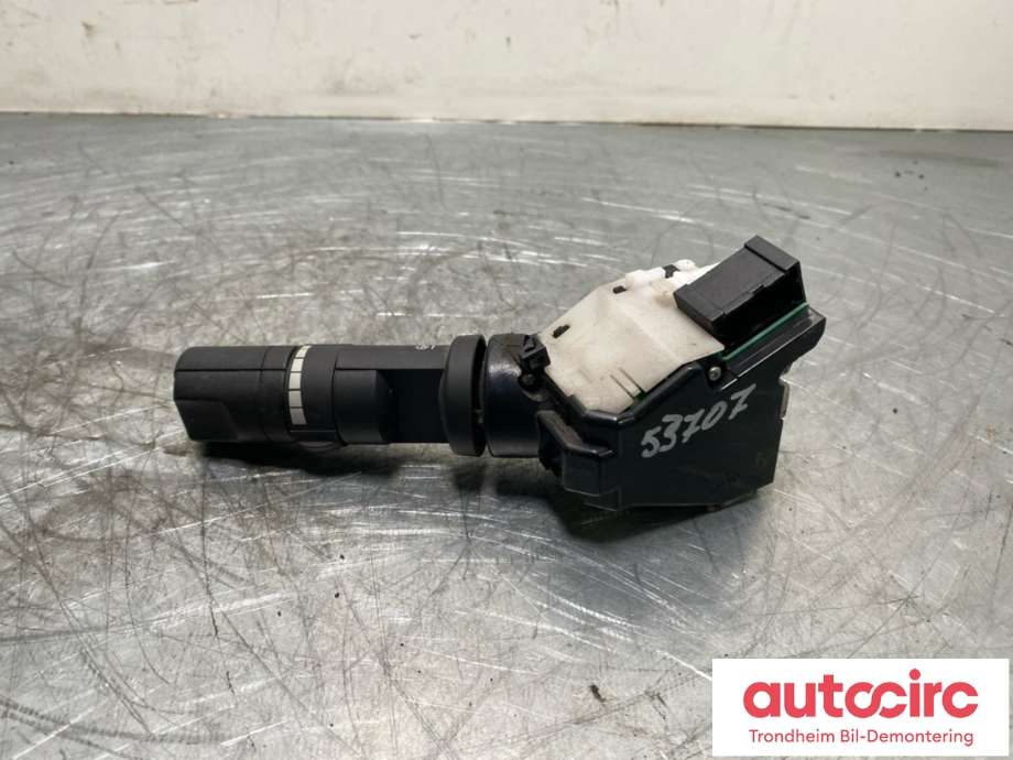 Bryter visker til Nissan Navara, 2010-2015 (Fase 2) (D40) (D40) (25260EB66A)