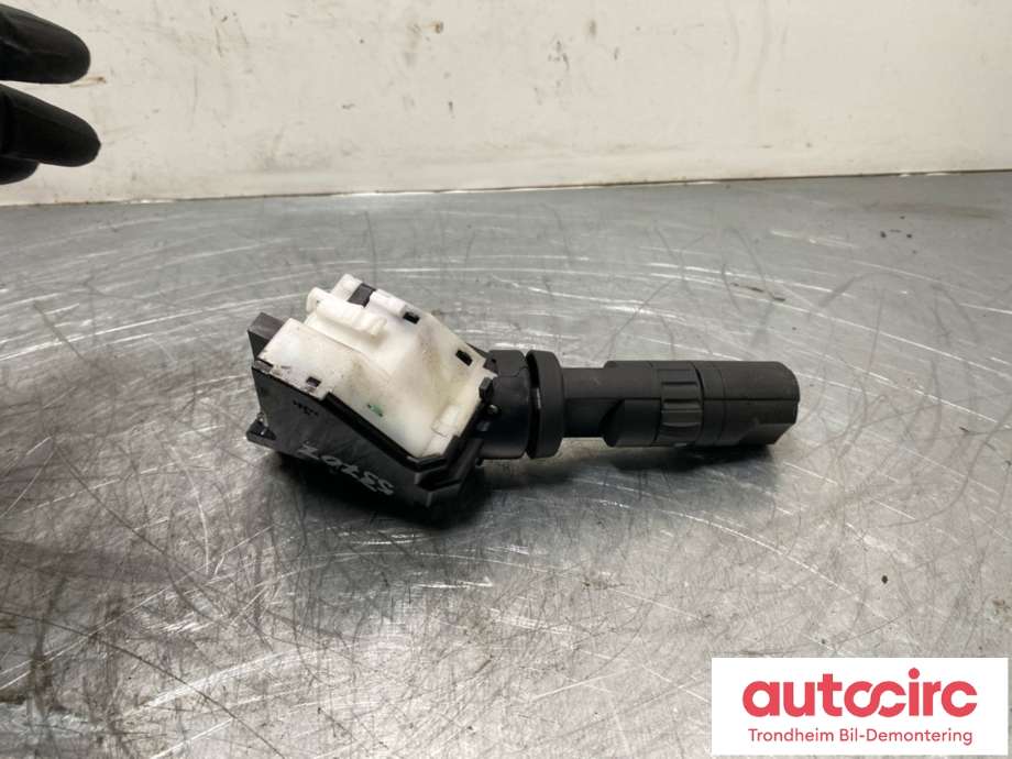 Bryter visker til Nissan Navara 2010-2015 (Fase 2) (D40) (D40) (25260EB66A|)