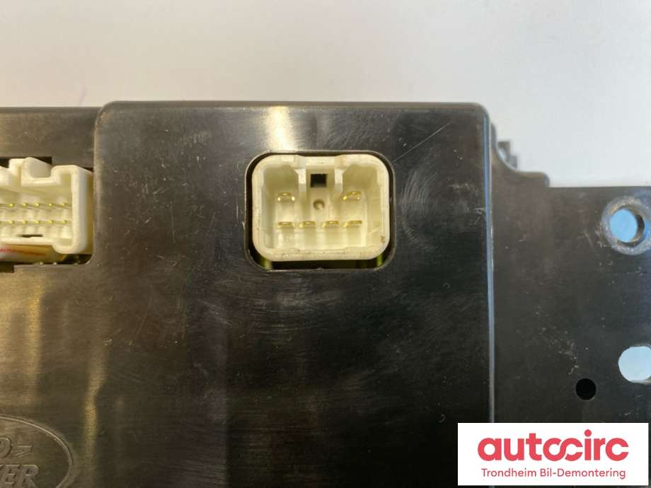 Varmeapparat betjening til Land Rover Range Rover Sport 2005-2013  (JFC000658WUX|MB146570-2318|JFC500950| 7H2218C612EA|)