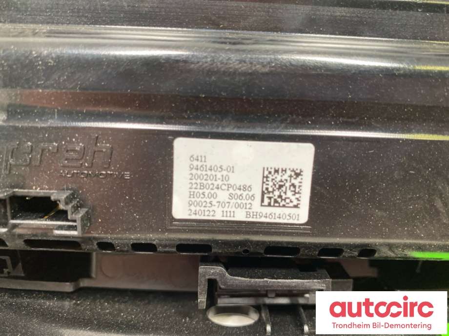 Bilstereo betjeningspanel til BMW X2 2018-->> (F39) (F39) (64 11 9 371 457|64 11 9 471 104|)