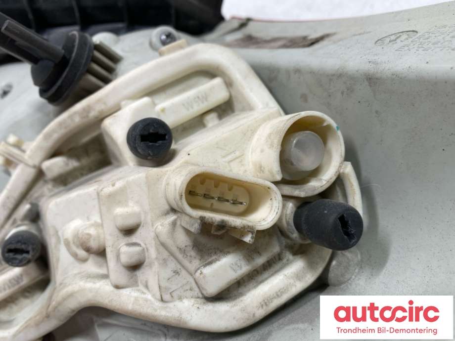 Baklykt venstre ytre til Opel Astra J 2010-2015  (13306453|)