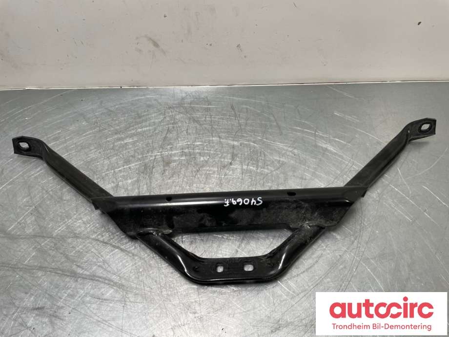 Frontplate øvre til BMW i4, 2021-->> (G26) (G26) (9464966)
