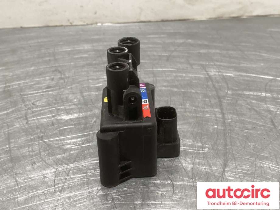 Ventilblokk luftfjæring til BMW i4 2021-->> (G26) (G26) (WABCO|37206894450|472 252 010 0|)