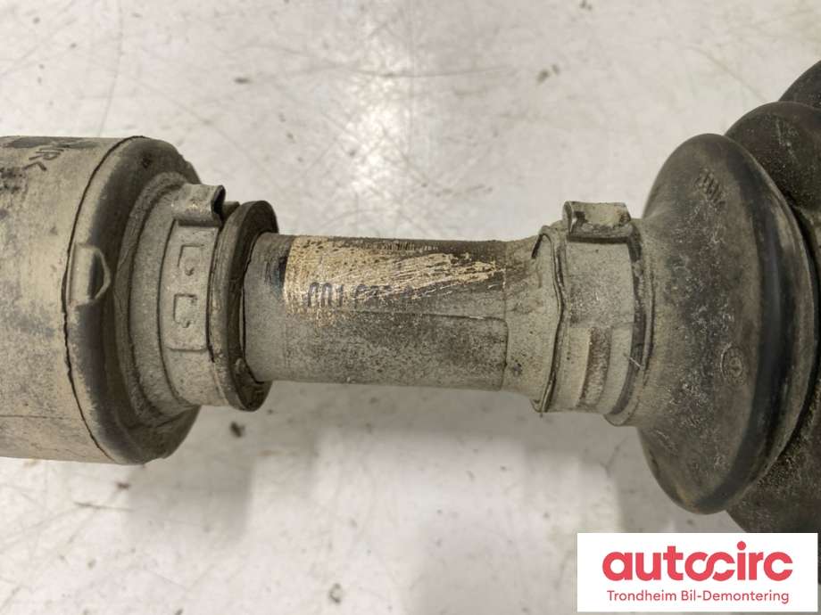 Drivaksel venstre foran, diesel/automat til Hyundai Santa Fe 2006-2009 (Type II, Fase 1)  (495002B360|)