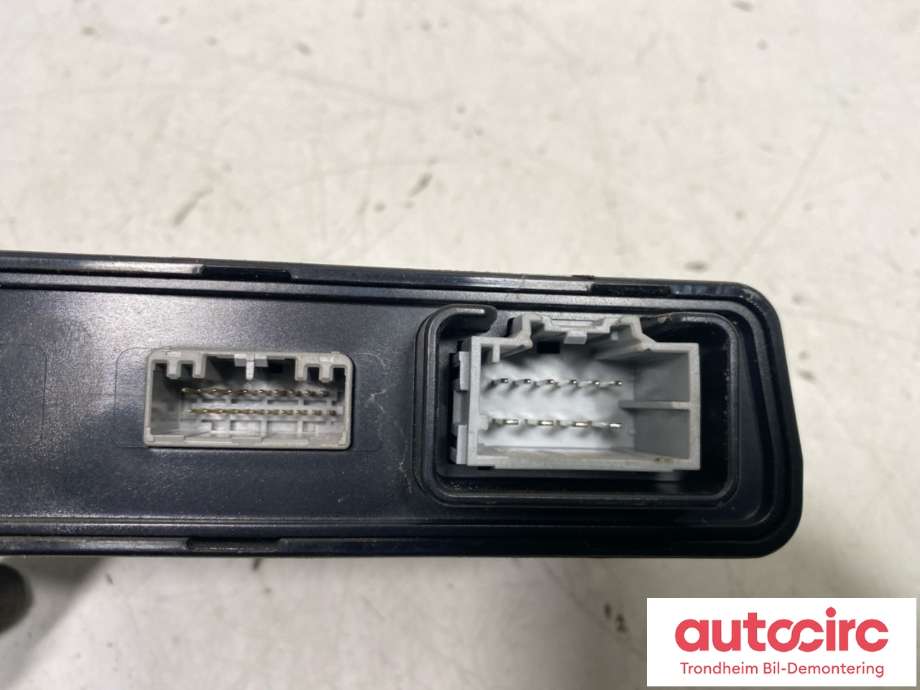 Styreenhet elektrisk parkbrems (EPB - Electric Parking Brake) til Tesla Model S 2013-2016 (Fase 1)  (1007618-00-E|1007618-00-J|1030925-00-A)