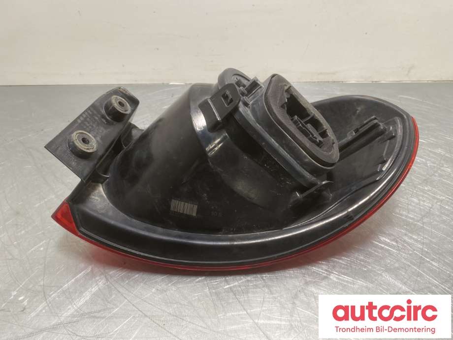 Baklykt venstre ytre til VW Tiguan 2007-2011 (Type I, Fase 1)  (5N0 945 095 H|5N0 945 111 D|)