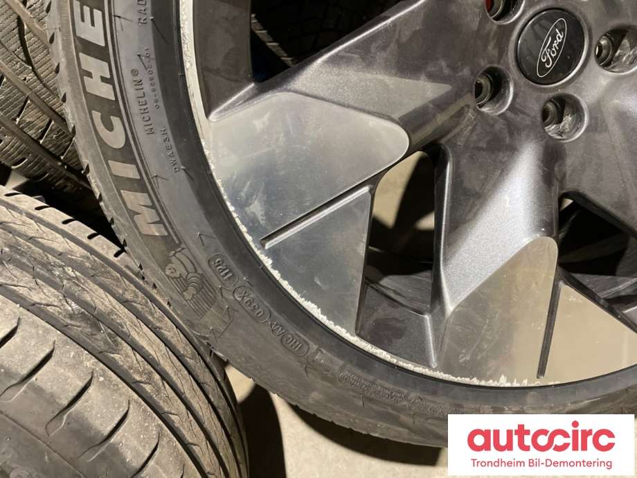 Hjulsett aluminium sommer til Ford Explorer EV 2024-->>  (20 TOMMER|235/50R20 109 R|PROD:2624|4-5MM)