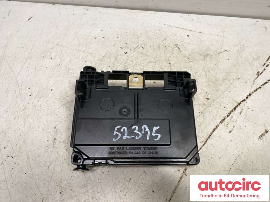 Sikringsboks motorrom til Peugeot 407 2004-2010  (SIEMENS VDO|6500 CG|9661682680|)