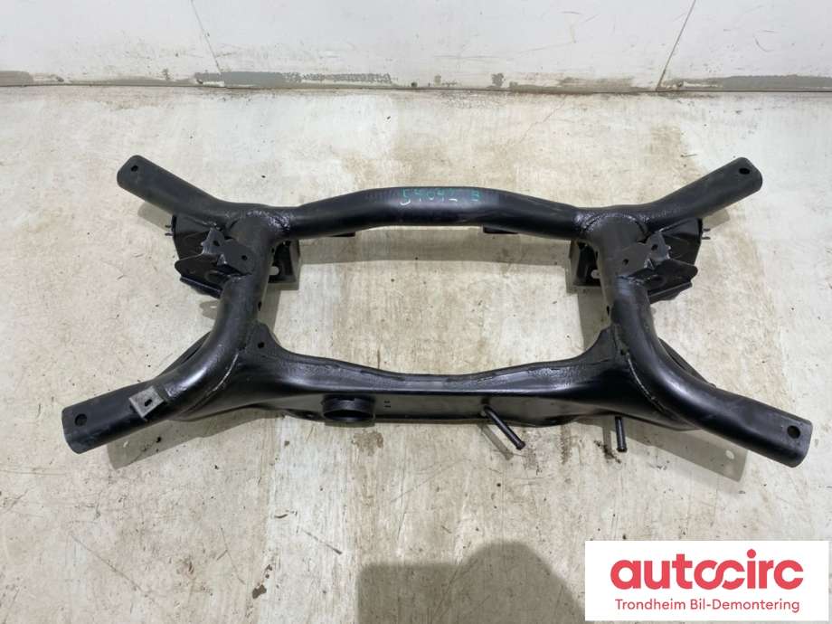 Travers bak til Mitsubishi Outlander 2012-2015 (Type III, Fase 1)  (4100A095|)
