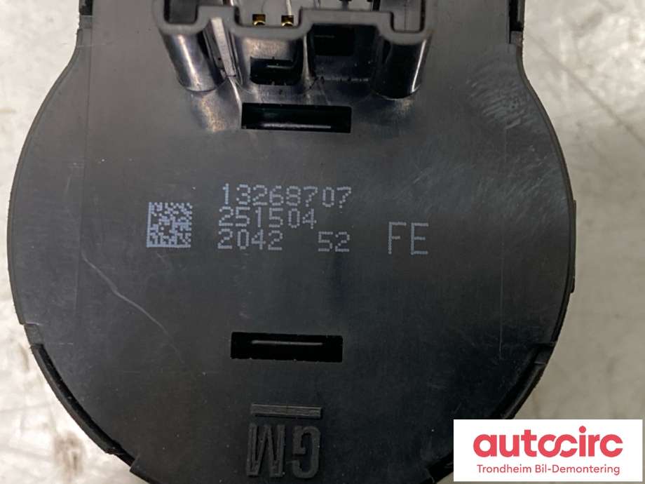 Bryter lys til Opel Insignia A 2009-2014  (GM|13268707|251504|22901659)