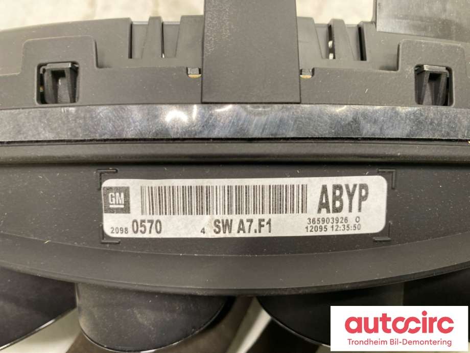 Instrumentpanel til Opel Insignia A 2009-2014 (13333344|365903926|20980570)