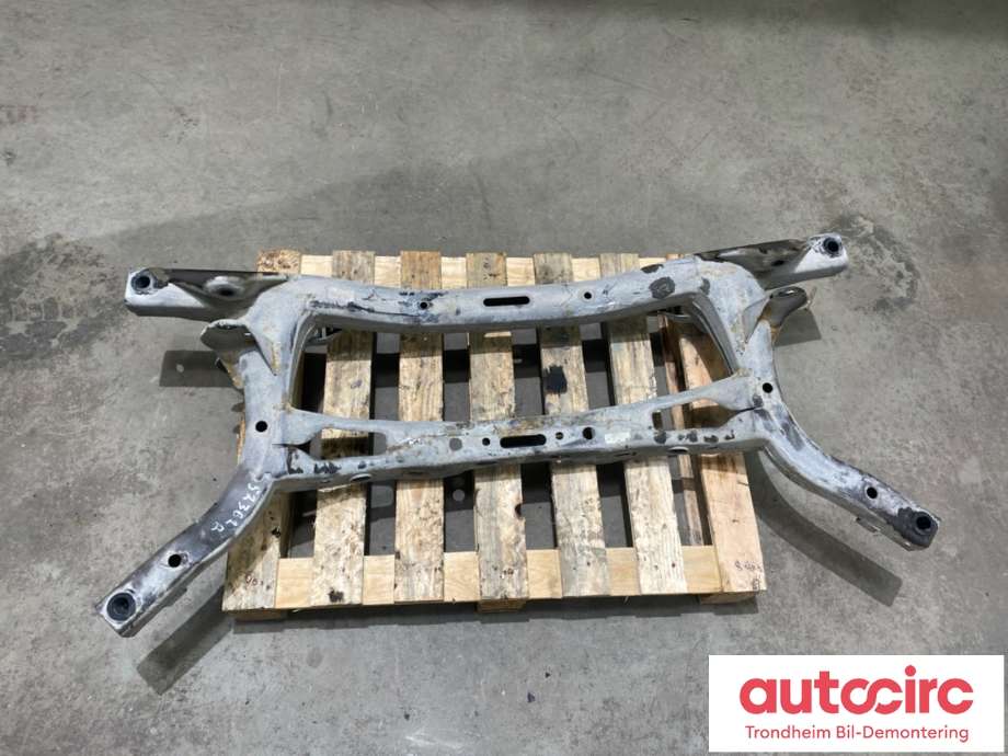Travers bak til Hyundai Kona 2017-2021 (Type I, Fase 1)  (55410K4000|)