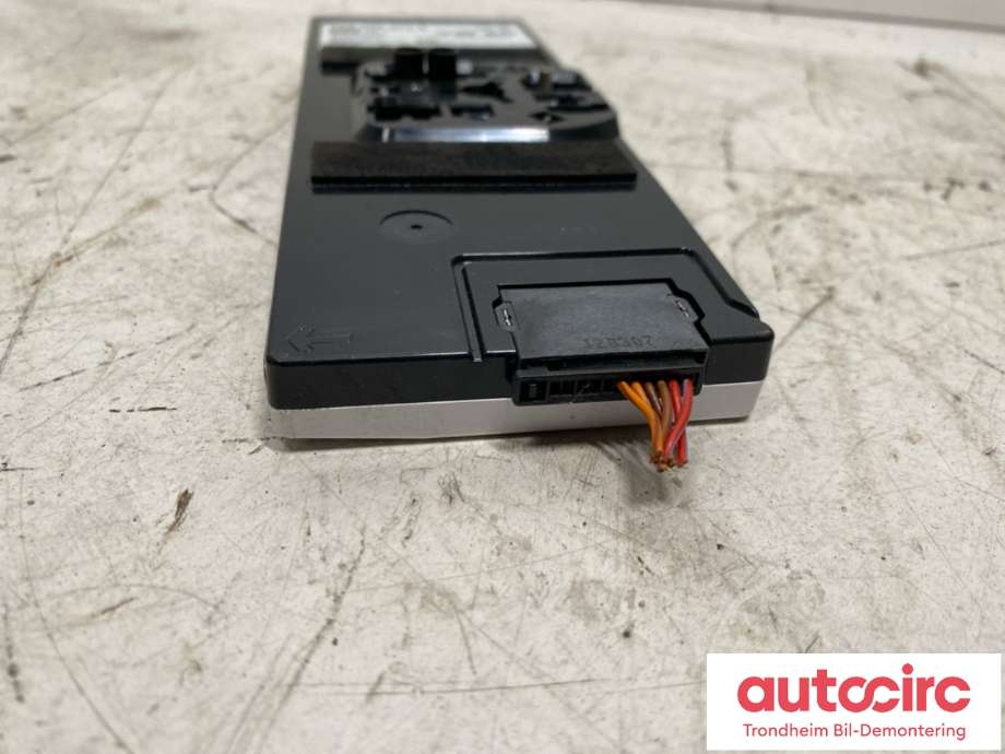 Antenne forsterker til VW ID.4 2020-->>  (1EA035741E|1EA035741G|)
