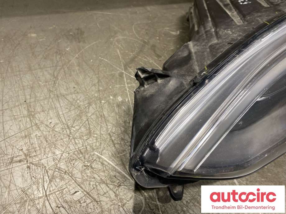 Frontlykt venstre full-LED til Tesla Model S 2016-2021 (Fase 2) (REDUSERT PRIS|1053574-00-C|1053574-00-E|1053574-20-C)