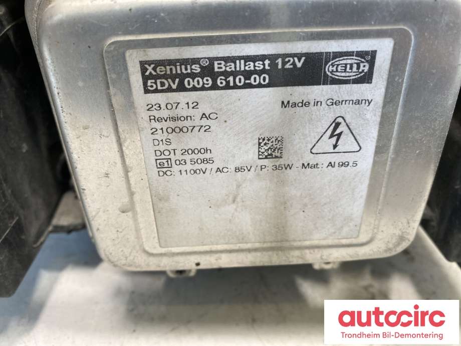 Frontlykt venstre xenon til Škoda Octavia 2009-2013 (Type II, Fase 2)  (1Z1 941 017 T|1Z1941017T|)