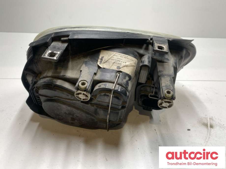 Frontlykt venstre halogen til VW Golf IV 1998-2003 (1J1941015C|)