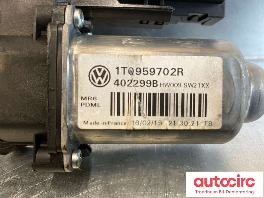 Ruteheis høyre foran til VW Touran 2010-2015 (Type I, Fase 3)  (1T0 959 702 S|)
