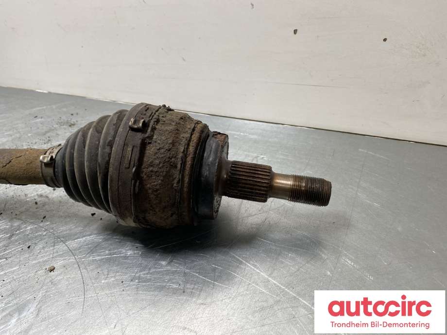 Drivaksel venstre bak, diesel/automat til Mercedes Vito 2014-->> (W447) (W447) (A4473506600|)