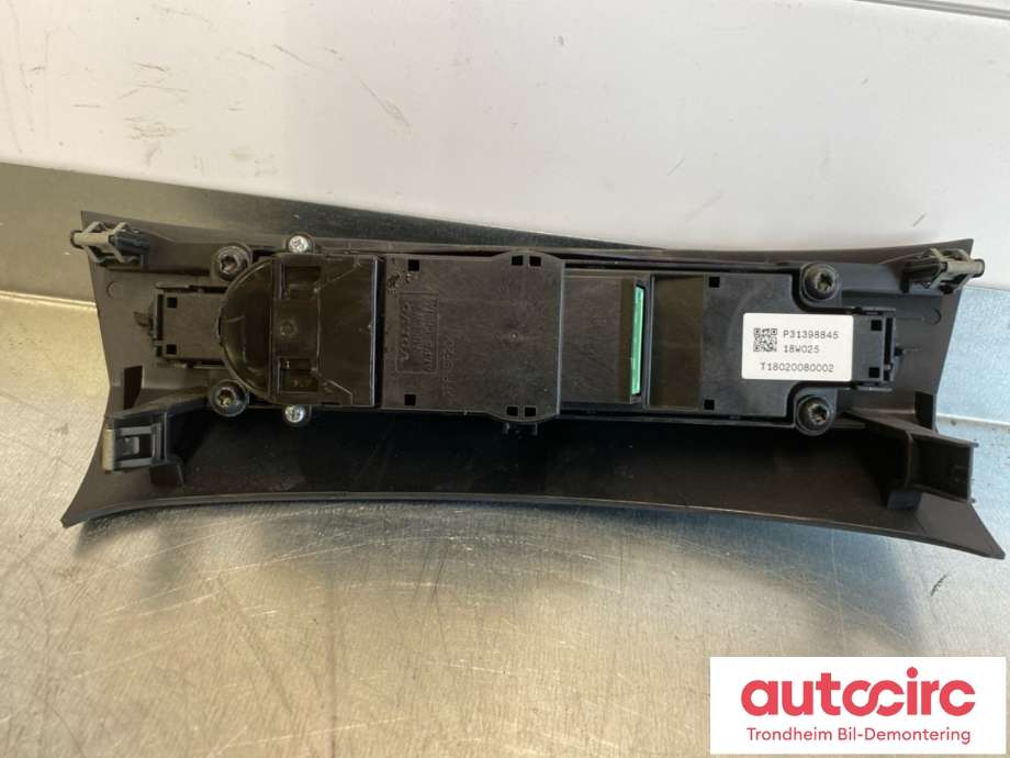 Bilstereo betjeningspanel til Volvo V90 / V90 CC / S90 2016-->>  (31398845|)