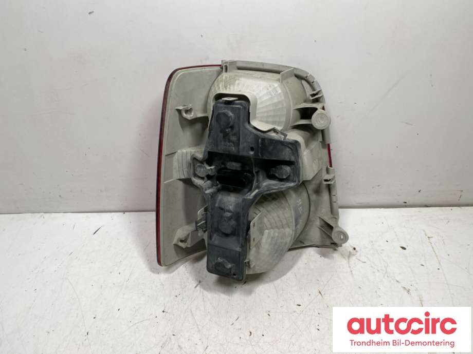 Baklykt høyre til VW Touran 2007-2010 (Type I, Fase 2)  (1T0 945 096 N|)