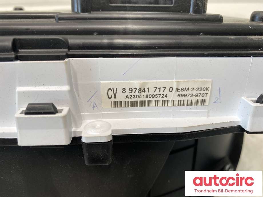 Instrumentpanel til Isuzu D-Max 2021-->> (Type III) (..|8978417170|)
