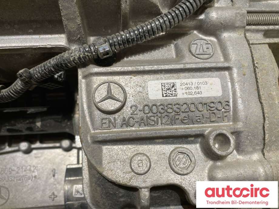 Motor elbil bak til Mercedes EQA 2021-->>  (A2433408802|)