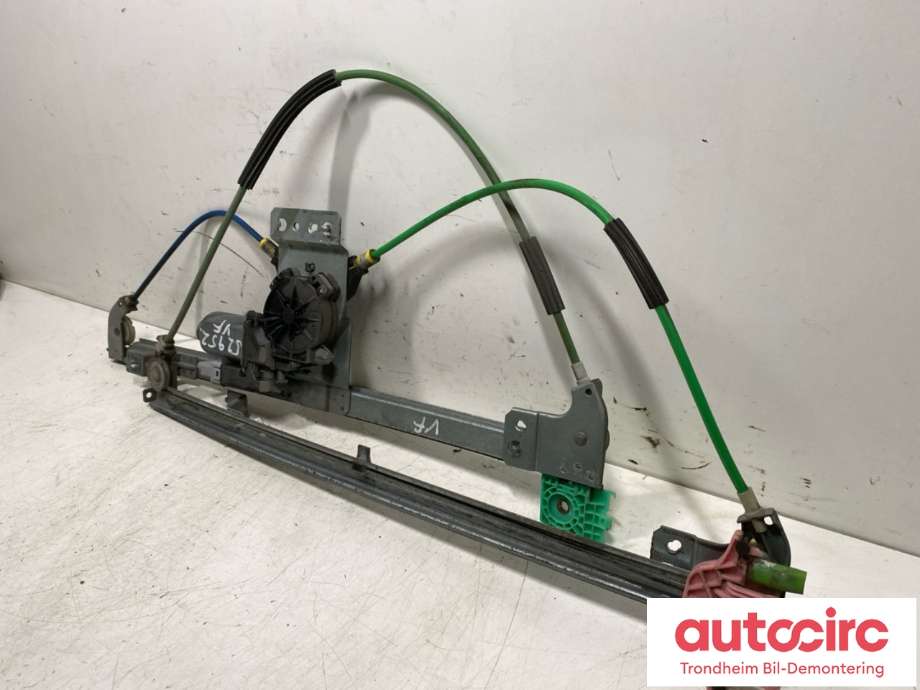 Ruteheis venstre foran til Citroën Jumpy 2007-2016 (Type II)  (9221 Z6|9221 HG|)