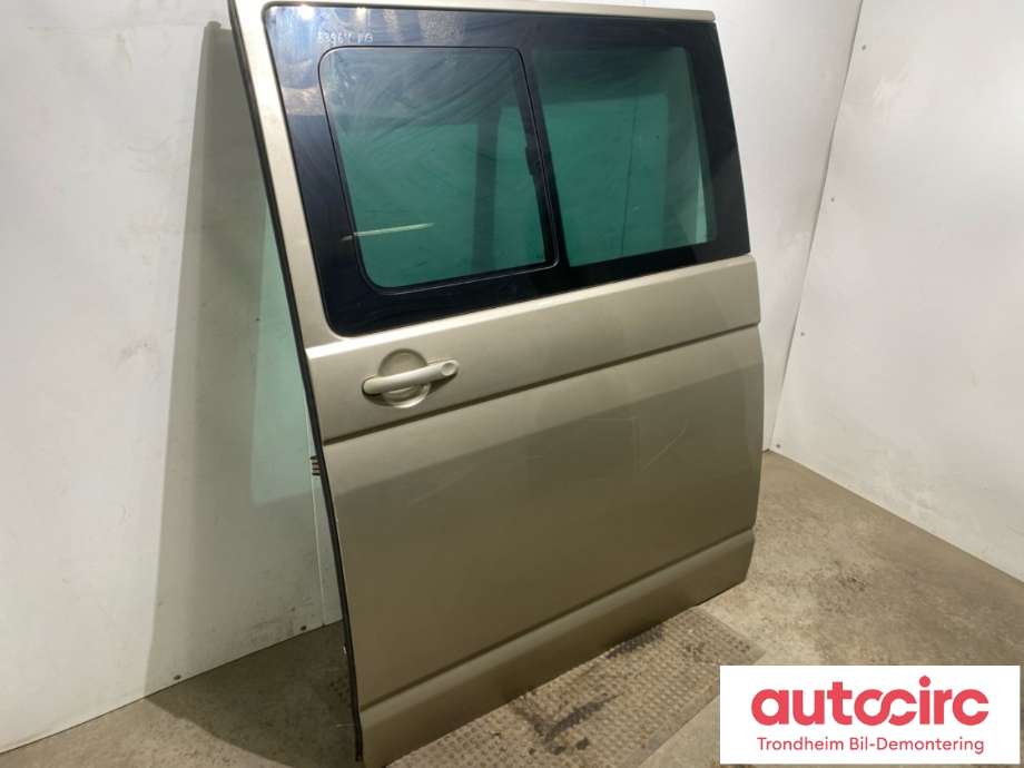 Dør venstre skyvedør til VW Transporter / Caravelle 2003-2009 (Fase 1) (T5) (T5) (7E0 843 107 BB|7LA 843 107 D|)