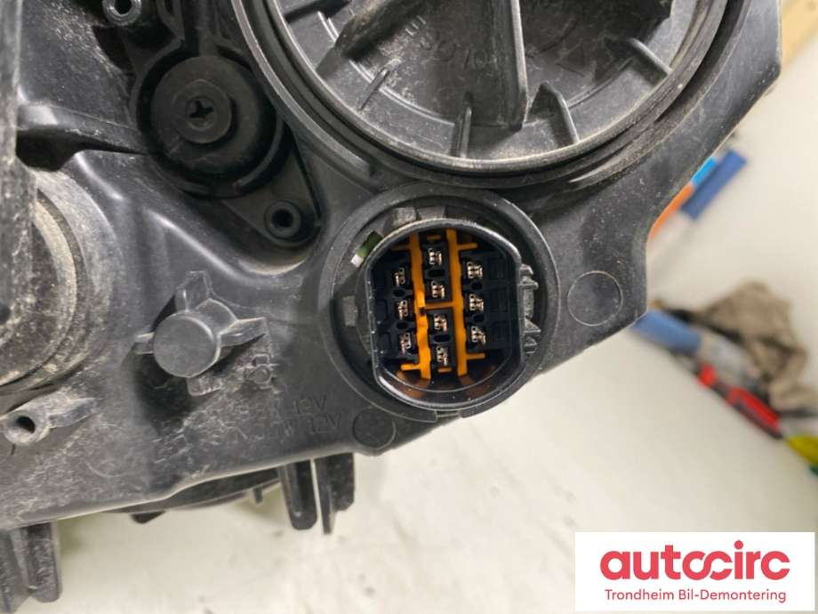 Frontlykt venstre halogen til Kia Soul 2014-2019 (Type II)  (92101E40101D|)