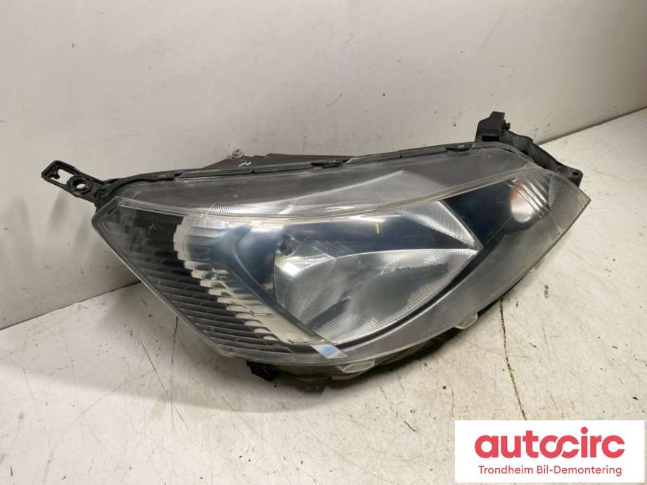 Frontlykt høyre halogen til Nissan NV200 2010-2019  (26010BJ10A|)