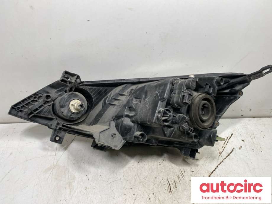 Frontlykt høyre halogen til Nissan NV200 2010-2019  (26010BJ10A|)
