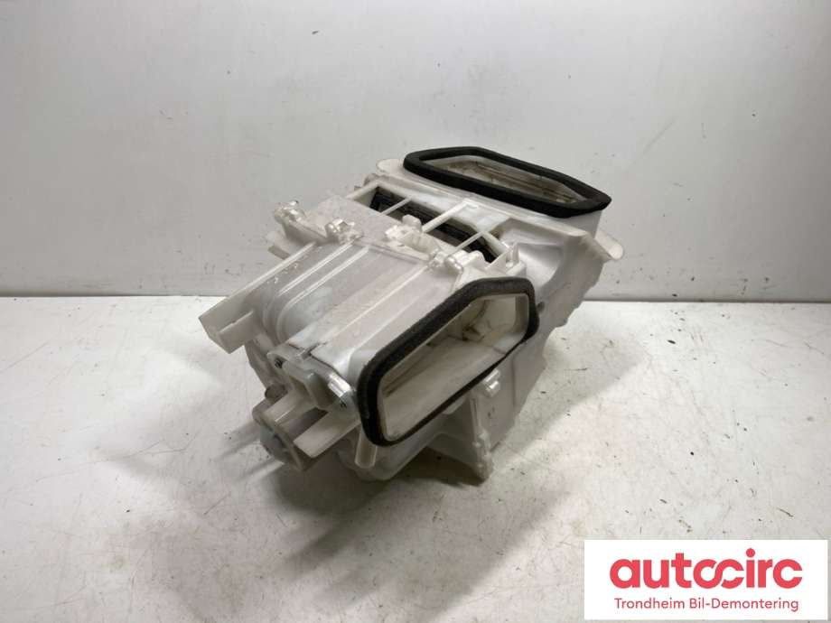 Varmeapparat motor til Nissan X-Trail 2002-2007 (T30) (T30) (272302M100|)