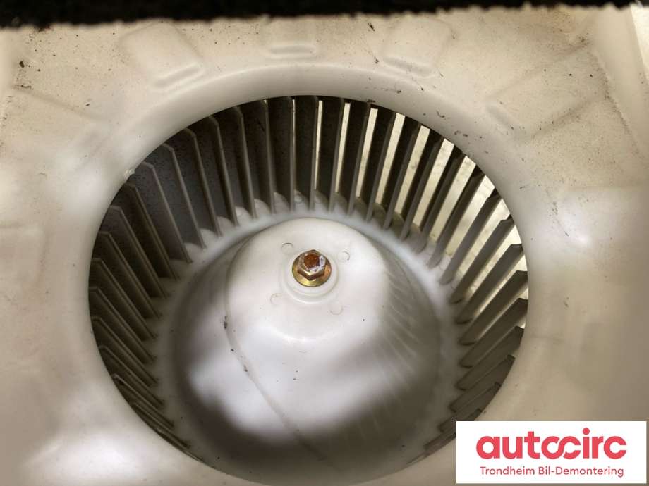 Varmeapparat motor til Nissan X-Trail 2002-2007 (T30) (T30) (272302M100|)