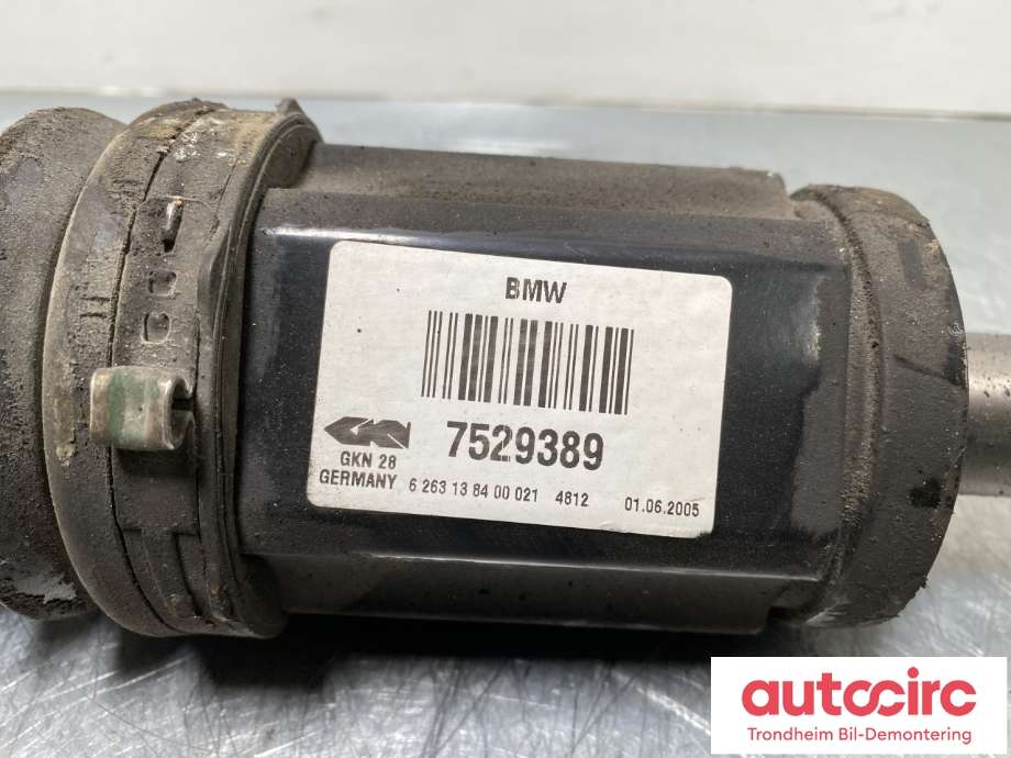 Drivaksel venstre foran, bensin/automat til BMW 5-Serie 2003-2010 (E60/E61) (E60/E61) (31607570273|)