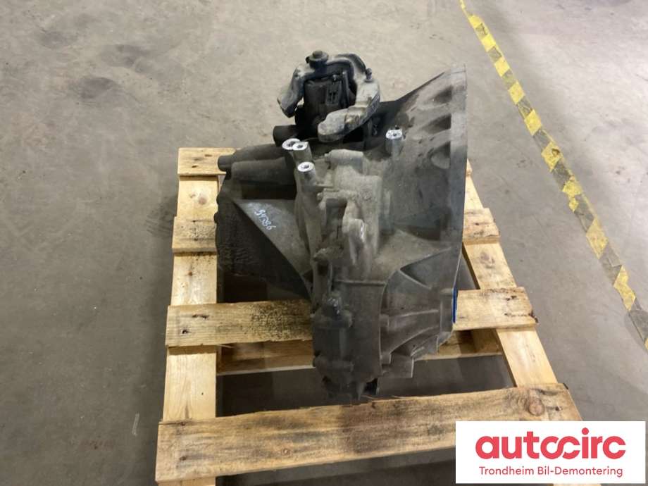 Girkasse manuell 6-trinn til Ford Focus 2011-2014 (Type III, Fase 1)  (2255744|AV6R7002GK| AV6R7002KK|2255835| 1836348| 1836350)