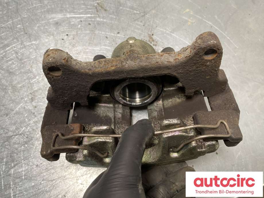 Bremsecaliper høyre foran til VW Passat 2011-2015 (B7) (B7) (1K0615124E|)