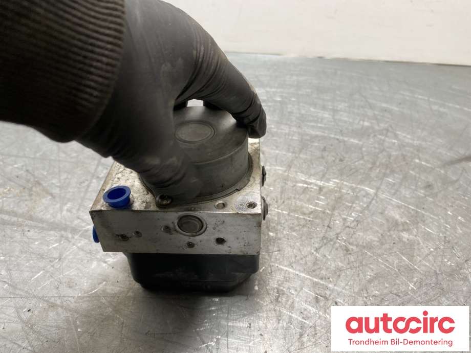 ABS sentral til Toyota Verso-S 2011-2015 (COMBI) (COMBI) (4405052D90|)