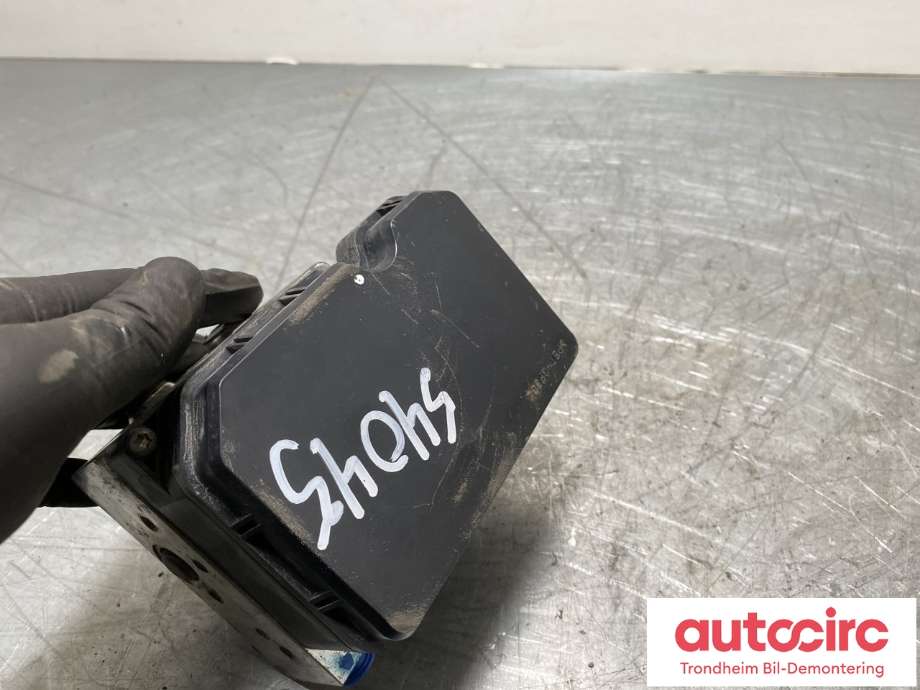 ABS sentral til Toyota Verso-S 2011-2015 (COMBI) (COMBI) (4405052D90|)