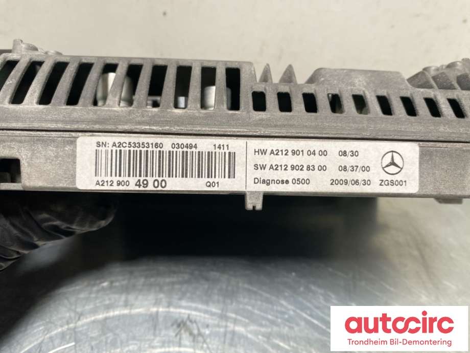 Bilstereo navigasjon skjerm til Mercedes E-Klasse 2009-2013 (Fase 1) (W212) (W212) (A2129004900|A2129009122|A2C53376684| A 212 900 87 07)