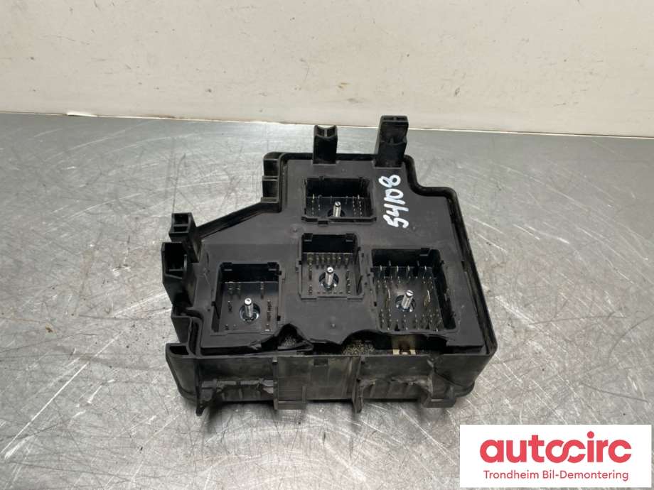 Sikringsboks motorrom til Hyundai Santa Fe 2006-2009 (Type II, Fase 1) (919502B610|919502B550|919502B590)