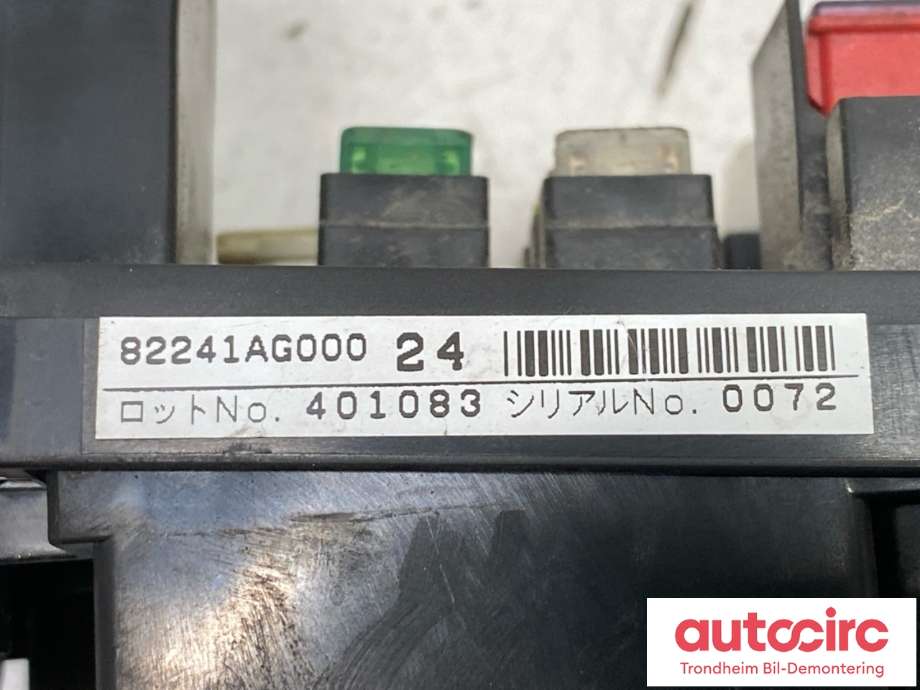 Sikringsboks motorrom til Subaru Legacy 2003-2007 (Type IV, Fase 1)  (82241AG000|)