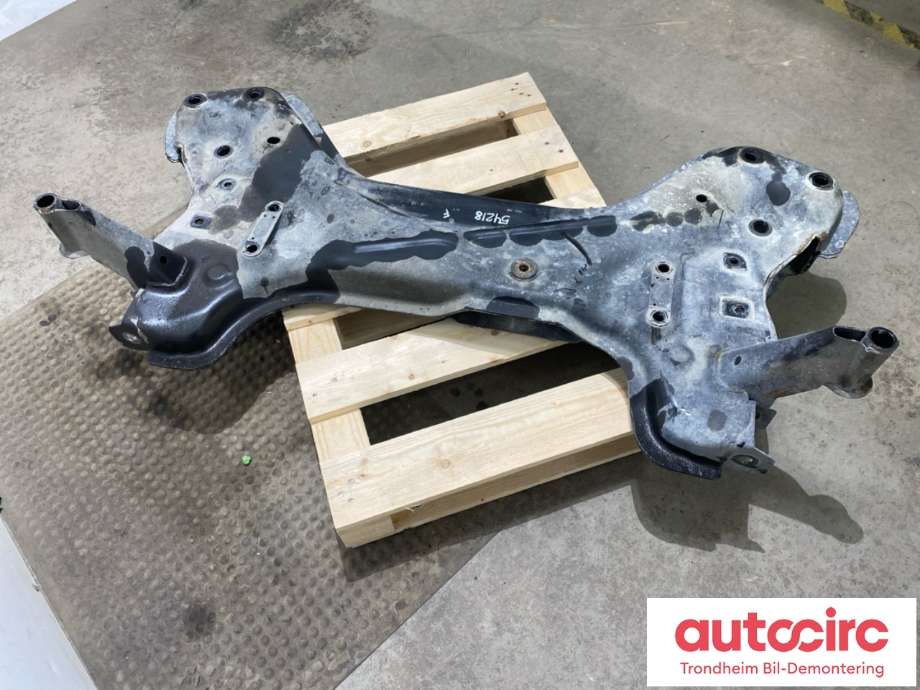 Travers foran hoved til Mazda 3 2013-2016 (Type III, Fase 1)  (B45C2880XA|)