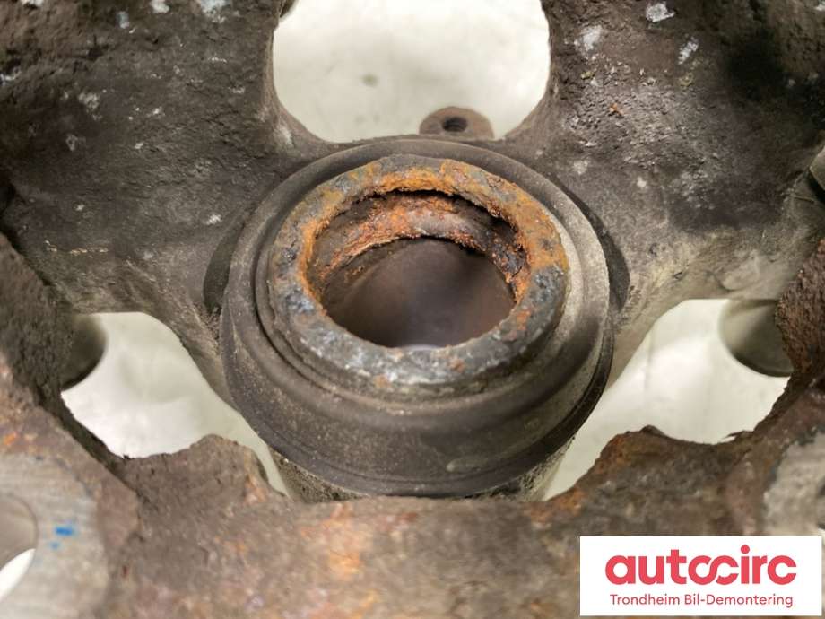 Bremsecaliper høyre bak til Mercedes C-Klasse 2011-2014 (Fase 2) (W204) (W204) (A 204 423 16 81|A2044231681|)