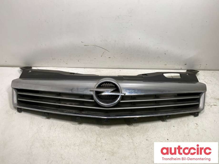 Grill til Opel Astra H, 2004-2009 (13225780)