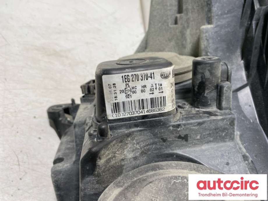 Frontlykt venstre halogen til Opel Astra H 2004-2009  (HELLA|93190069|1EG 270 370-41|)